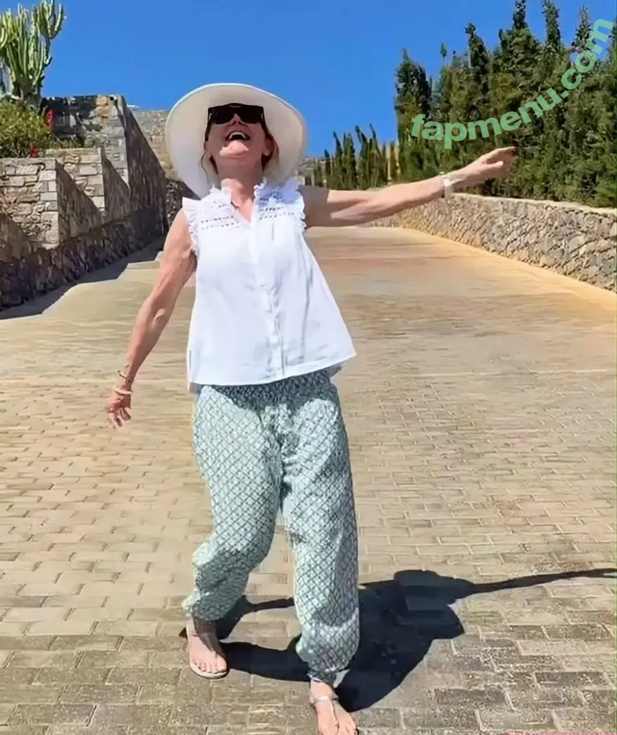 Anthea Turner nude photo #0184 (antheaturner)