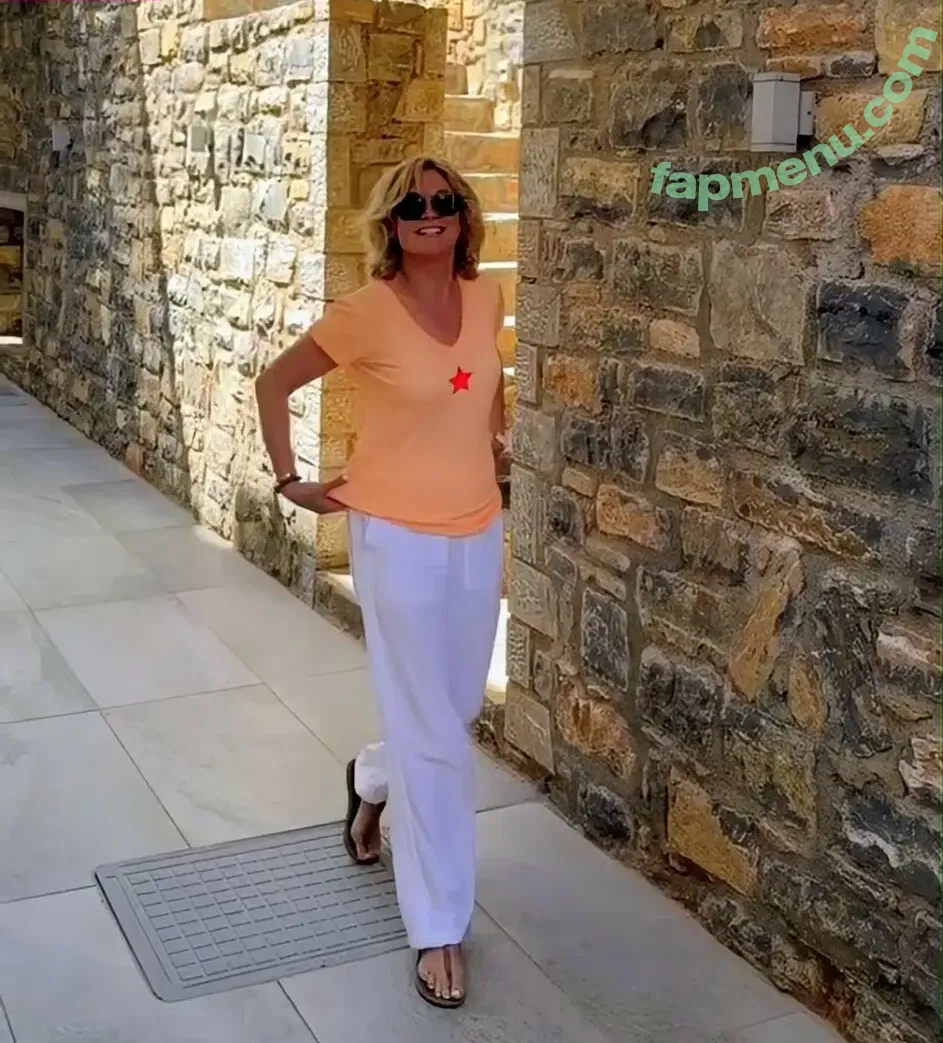 Anthea Turner nude photo #0189 (antheaturner)