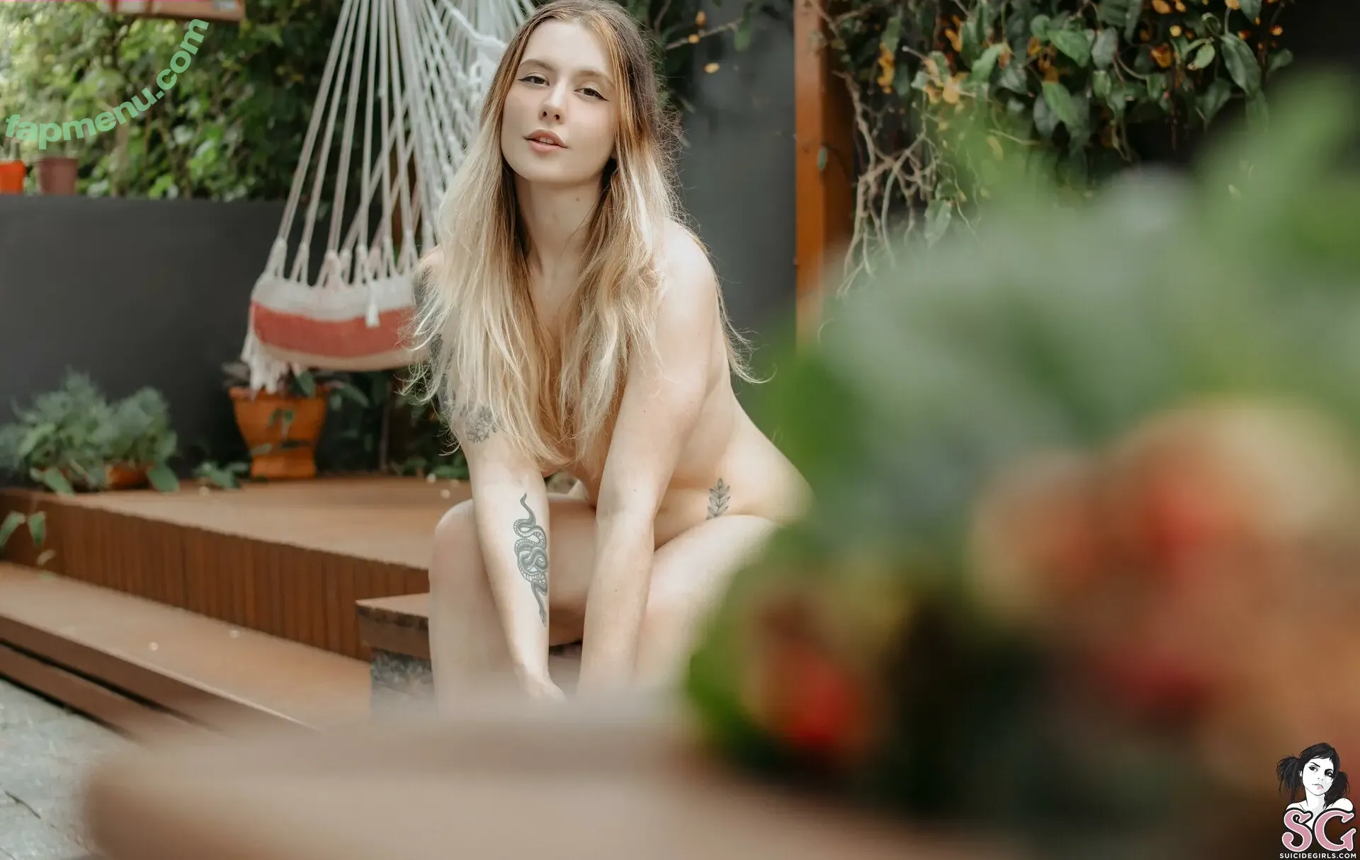 Anthurium nude photo #0150 (anthurium_sg)