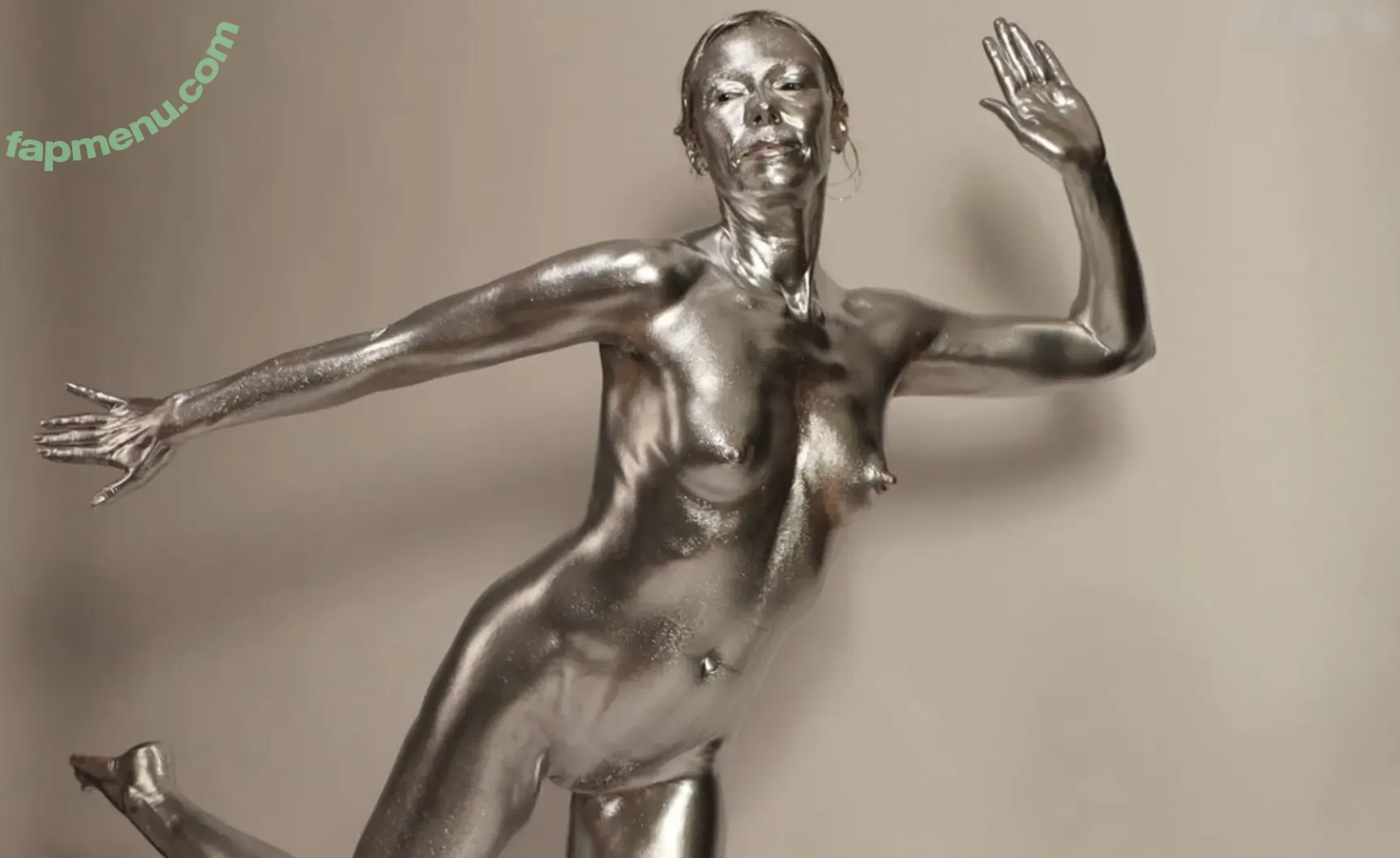 Antje Mönning nude photo #0476 (AntjeMoenning / antjenikolamoenning)