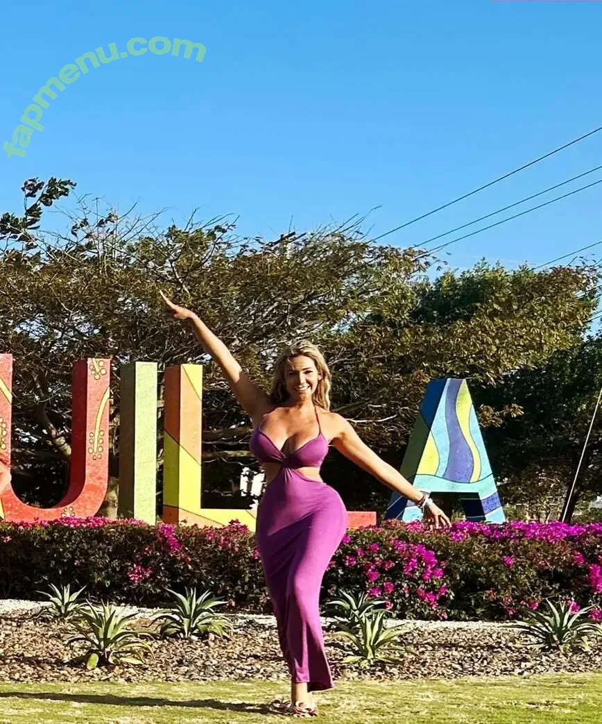 antonelabustamanteo nude photo #0048 (antonelabustamanteo)