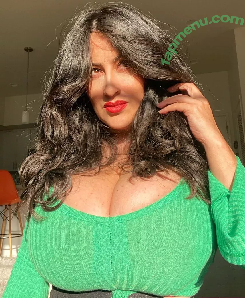 Antonella Kahllo nude photo #0003 (antonellakahllo / official_antonellakahllo)