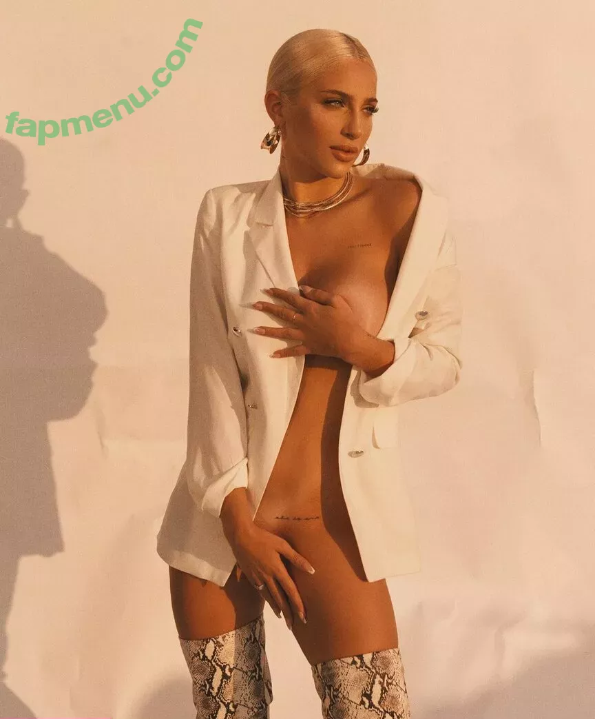 Antonella Mantovano nude photo #0103 (antomantovano)