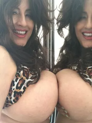 Antonella / antonelaroccuzzo / antonella_a30 / antonella_chinita / antonellakahllo nude photo #0421