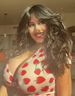 Antonella / antonelaroccuzzo / antonella_a30 / antonella_chinita / antonellakahllo nude photo #0503