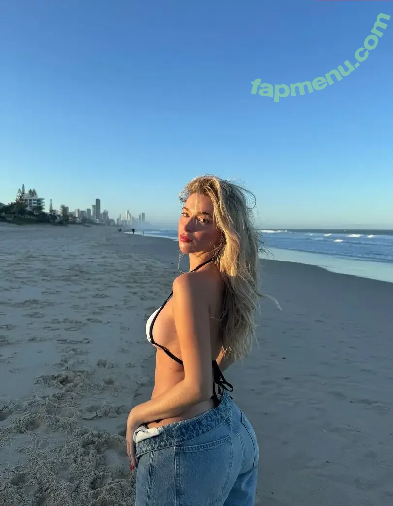 Antonia Freya Lydia nude photo #0095 (lydiafaithful / turnttoni)