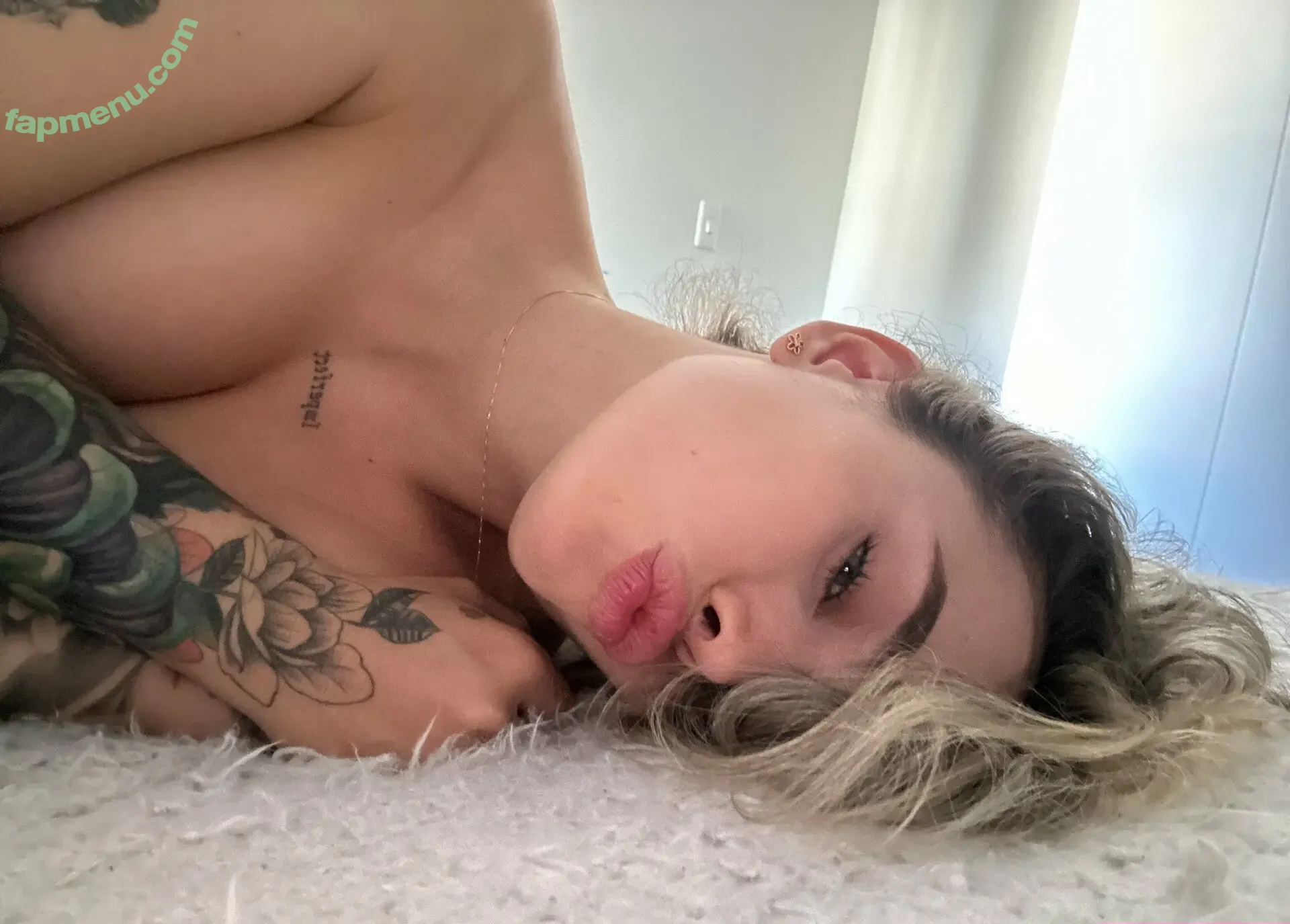 antonia_savatto nude photo #0023 (antonia_savato)