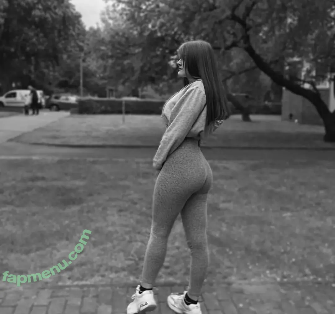 antoniaa.djh nude photo #0005 (the.girl.of.your.dreams)