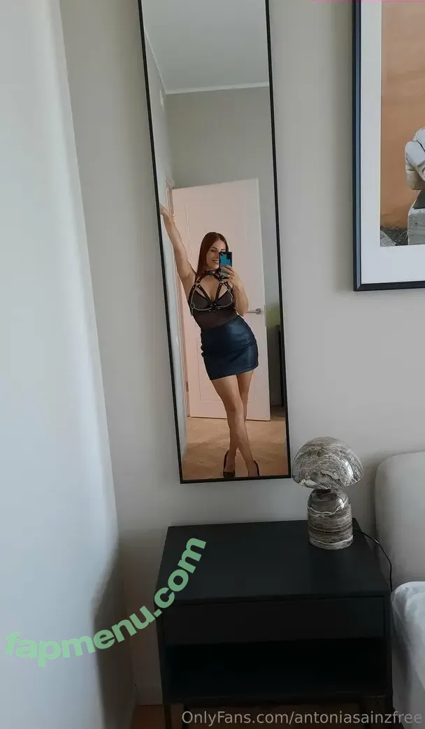 antoniasainzfree nude photo #0015 (antoniasaintny)