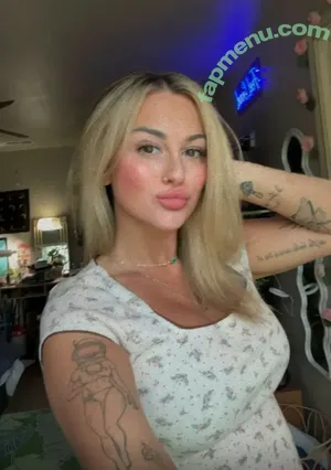 anunknowngalaxy / aalannajade nude photo #0002