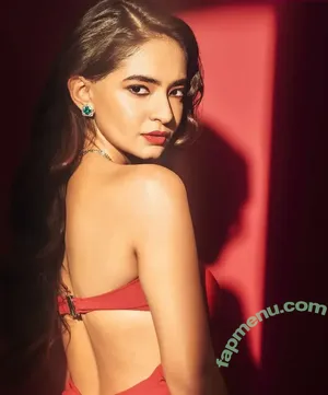 Anushka Sen / anushkasen0408 nude photo #0085