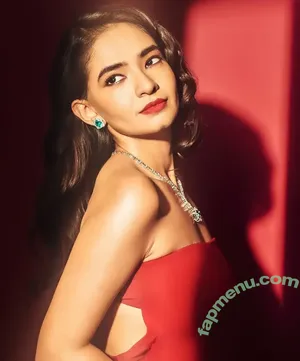 Anushka Sen / anushkasen0408 nude photo #0089