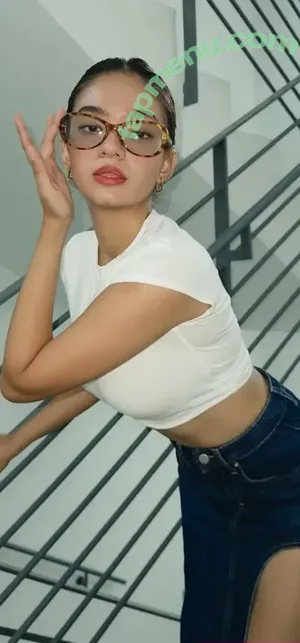 Anushka Sen / anushkasen0408 nude photo #0116