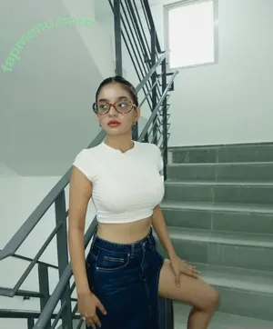 Anushka Sen / anushkasen0408 nude photo #0129