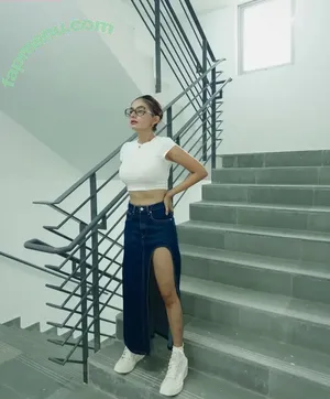 Anushka Sen / anushkasen0408 nude photo #0134