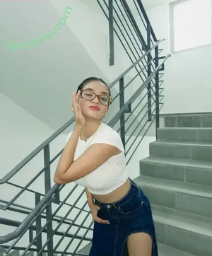 Anushka Sen / anushkasen0408 nude photo #0135