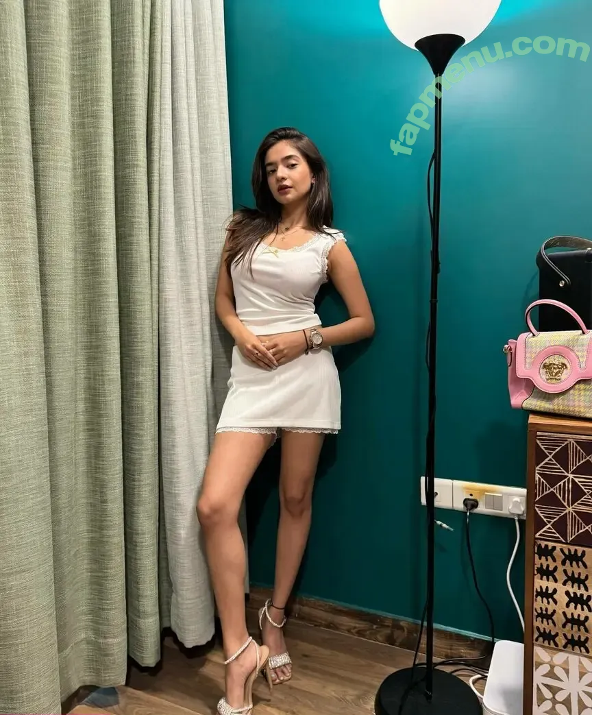 Anushka Sen nude photo #0013 (anushkasen0408)