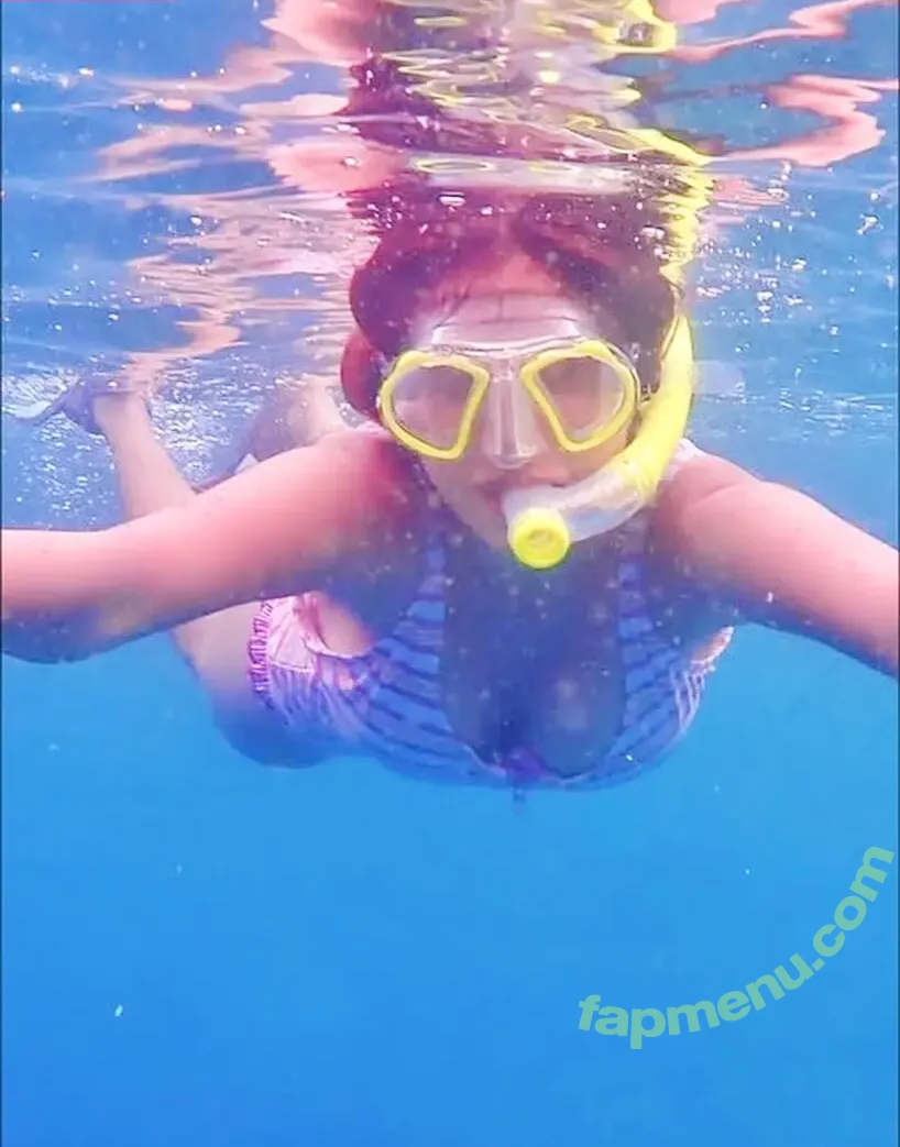 Anushka Sen nude photo #0175 (anushkasen0408)