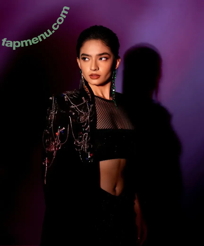 Anushka Sen nude photo #0188 (anushkasen0408)