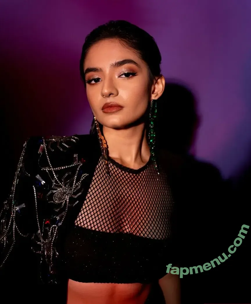Anushka Sen nude photo #0189 (anushkasen0408)