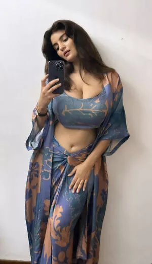 Anveshi Jain / anveshi25 / anveshi_jain / anveshijain nude photo #0032