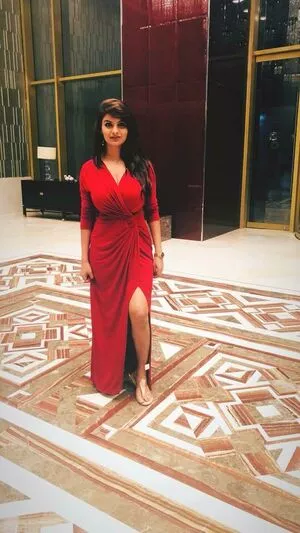Anveshi Jain / anveshi25 / anveshi_jain / anveshijain nude photo #0095