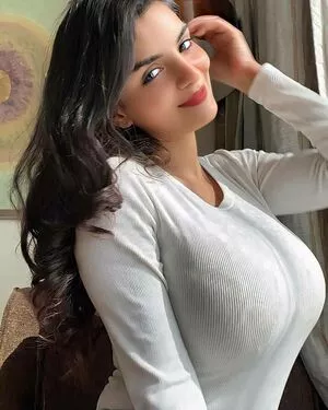 Anveshi Jain / anveshi25 / anveshi_jain / anveshijain nude photo #0155