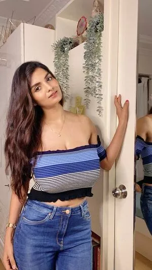 Anveshi Jain / anveshi25 / anveshijain nude photo #0329