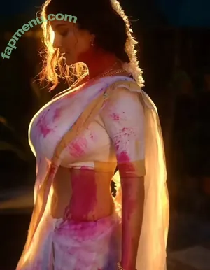 Anveshi Jain / anveshi25 / anveshi_jain / anveshijain nude photo #0788