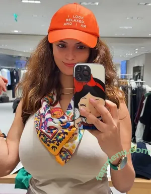 Anveshi Jain / anveshi25 / anveshi_jain / anveshijain nude photo #0811