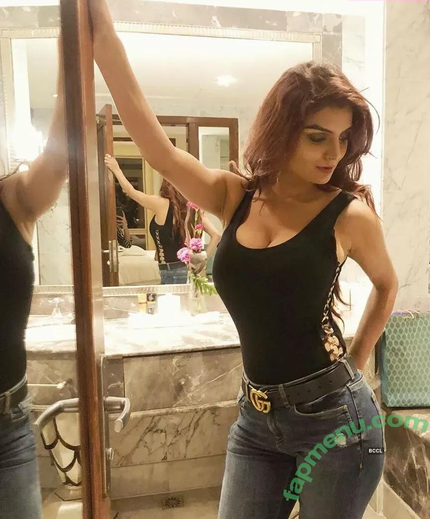 Anveshi Jain nude photo #0116 (anveshi25 / anveshi_jain / anveshijain)