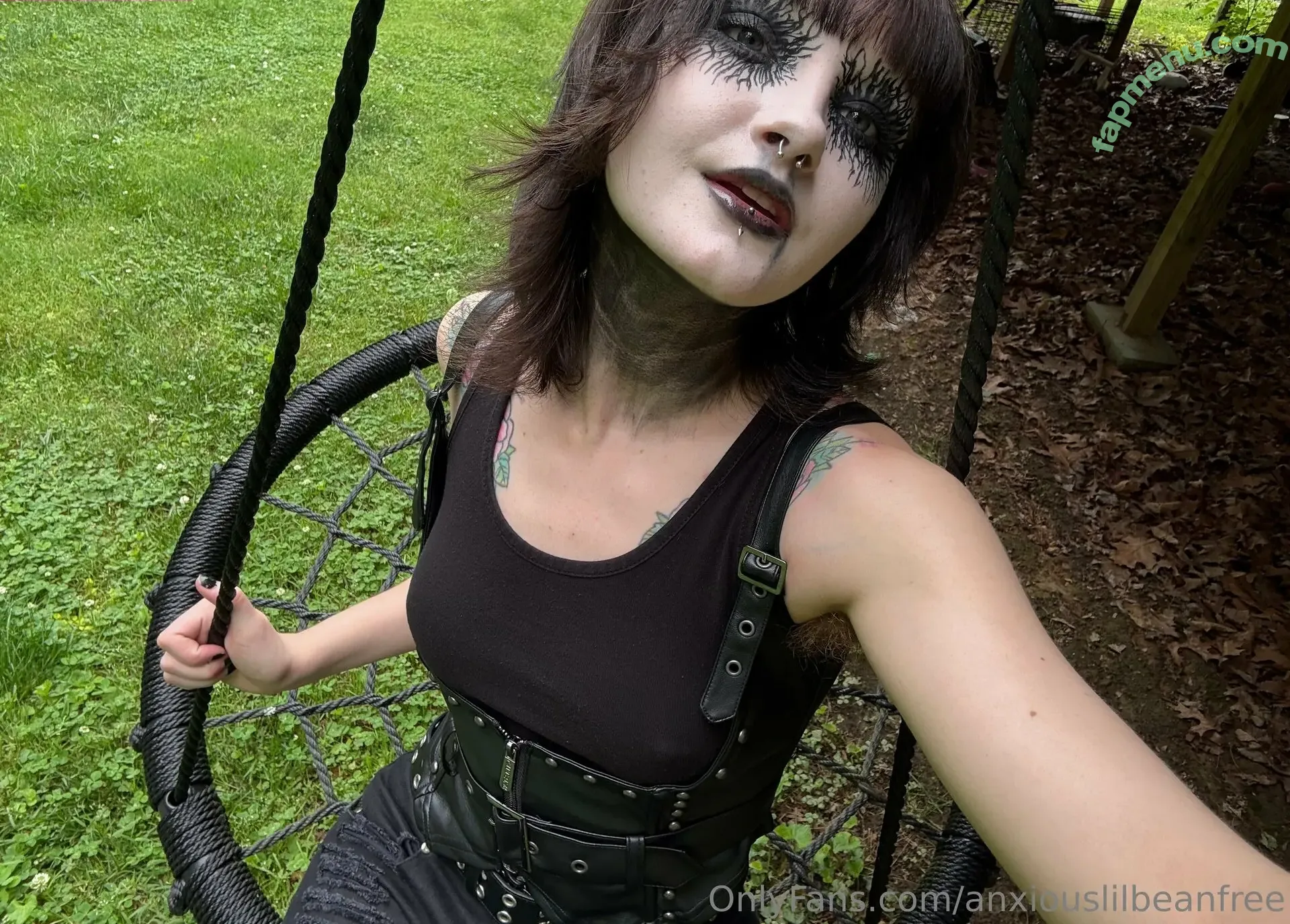 anxiouslilbeanfree nude photo #0100 (anxiouslilbeanfree)