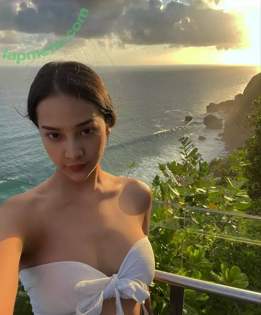 Anya Geraldine nude photo #0034 (anyageraldine / anyaselalubenar)