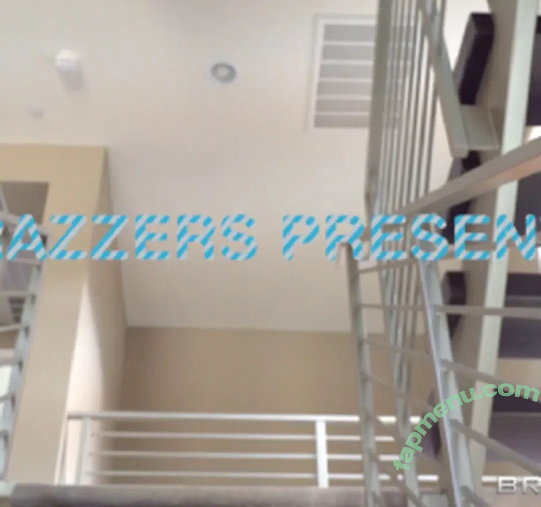 Anya Olsen nude photo #1406 (anyaolsen / anyaolsenXXX / onlyanyaolsen)