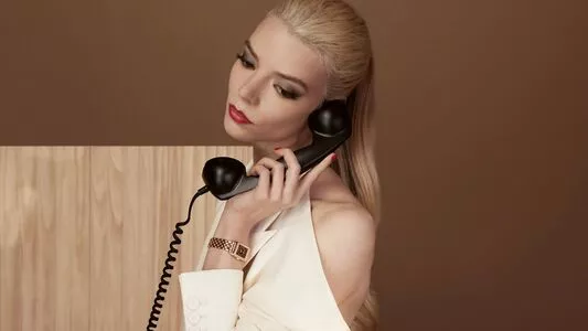 Anya Taylor-Joy / Anya Taylor Joy / anyataylorjoy nude photo #0448