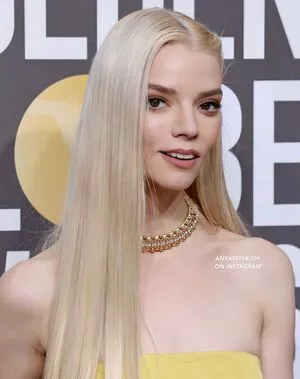 Anya Taylor-Joy / Anya Taylor Joy / anyataylorjoy nude photo #0596