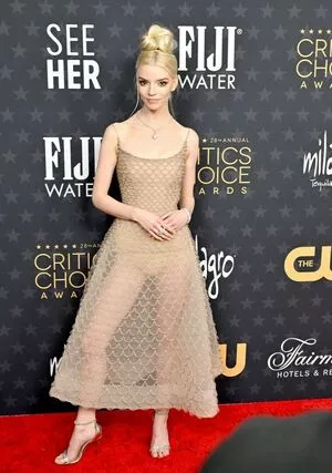 Anya Taylor-Joy / Anya Taylor Joy / anyataylorjoy nude photo #0662