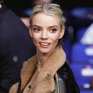 Anya Taylor-Joy / Anya Taylor Joy / anyataylorjoy nude photo #0735