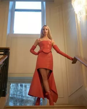 Anya Taylor-Joy / Anya Taylor Joy / anyataylorjoy nude photo #0753