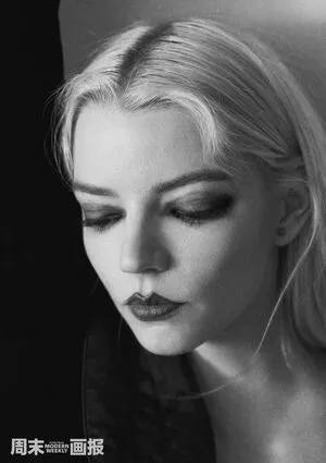 Anya Taylor-Joy / Anya Taylor Joy / anyataylorjoy nude photo #0773