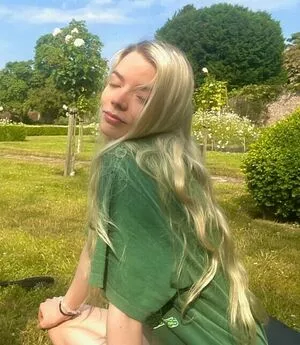 Anya Taylor-Joy / Anya Taylor Joy / anyataylorjoy nude photo #0997