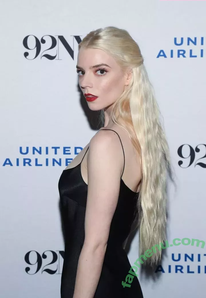 Anya Taylor-Joy nude photo #0534 (Anya Taylor Joy / anyataylorjoy)