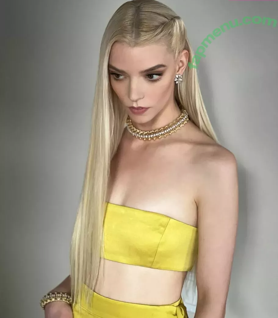 Anya Taylor-Joy nude photo #0617 (Anya Taylor Joy / anyataylorjoy)