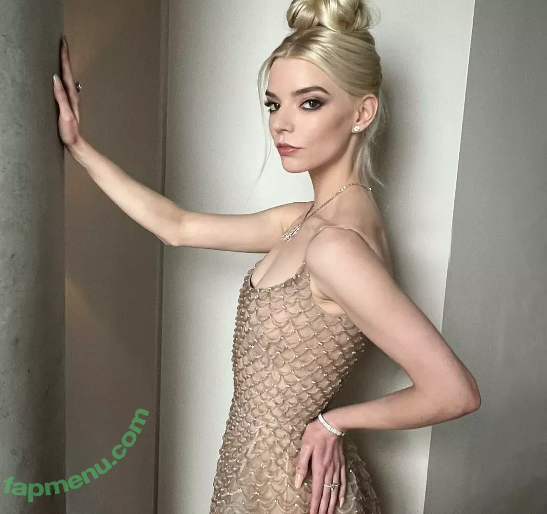 Anya Taylor-Joy nude photo #0640 (Anya Taylor Joy / anyataylorjoy)