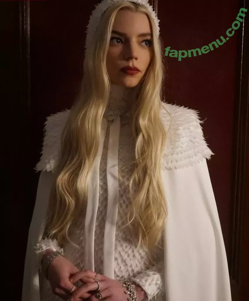 Anya Taylor-Joy nude photo #0694 (Anya Taylor Joy / anyataylorjoy)