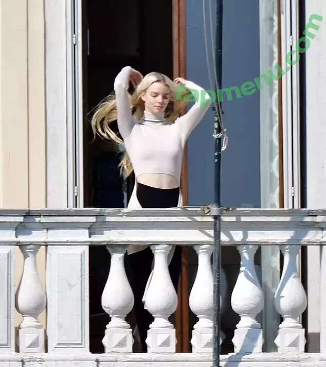 Anya Taylor-Joy nude photo #0739 (Anya Taylor Joy / anyataylorjoy)