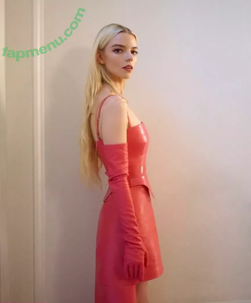 Anya Taylor-Joy nude photo #0755 (Anya Taylor Joy / anyataylorjoy)