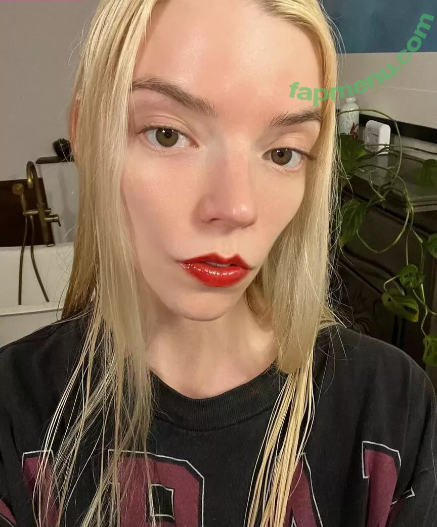 Anya Taylor-Joy nude photo #0820 (Anya Taylor Joy / anyataylorjoy)
