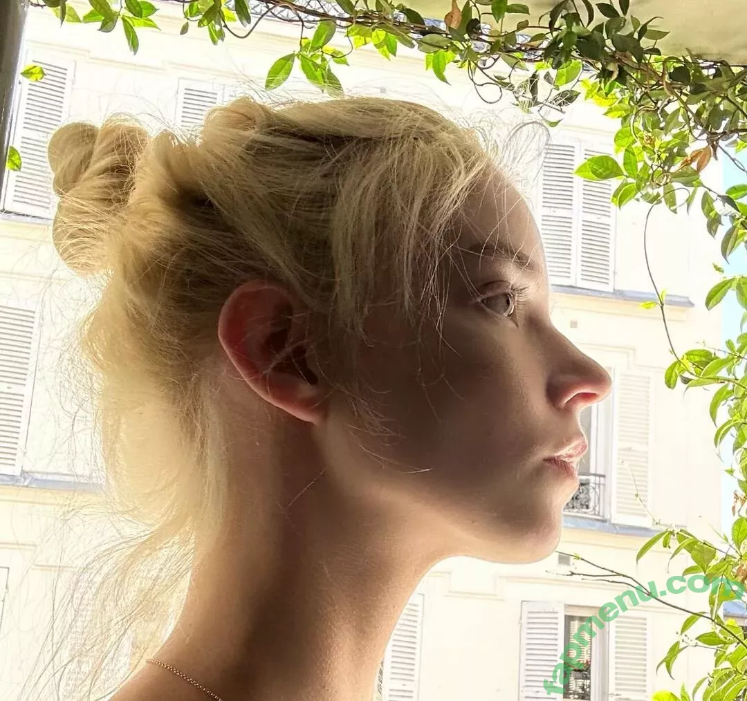 Anya Taylor-Joy nude photo #0999 (Anya Taylor Joy / anyataylorjoy)