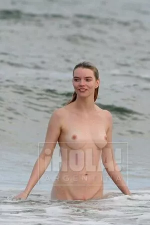 Anya Taylor-Joy / Anya Taylor Joy / anyataylorjoy nude photo #1016